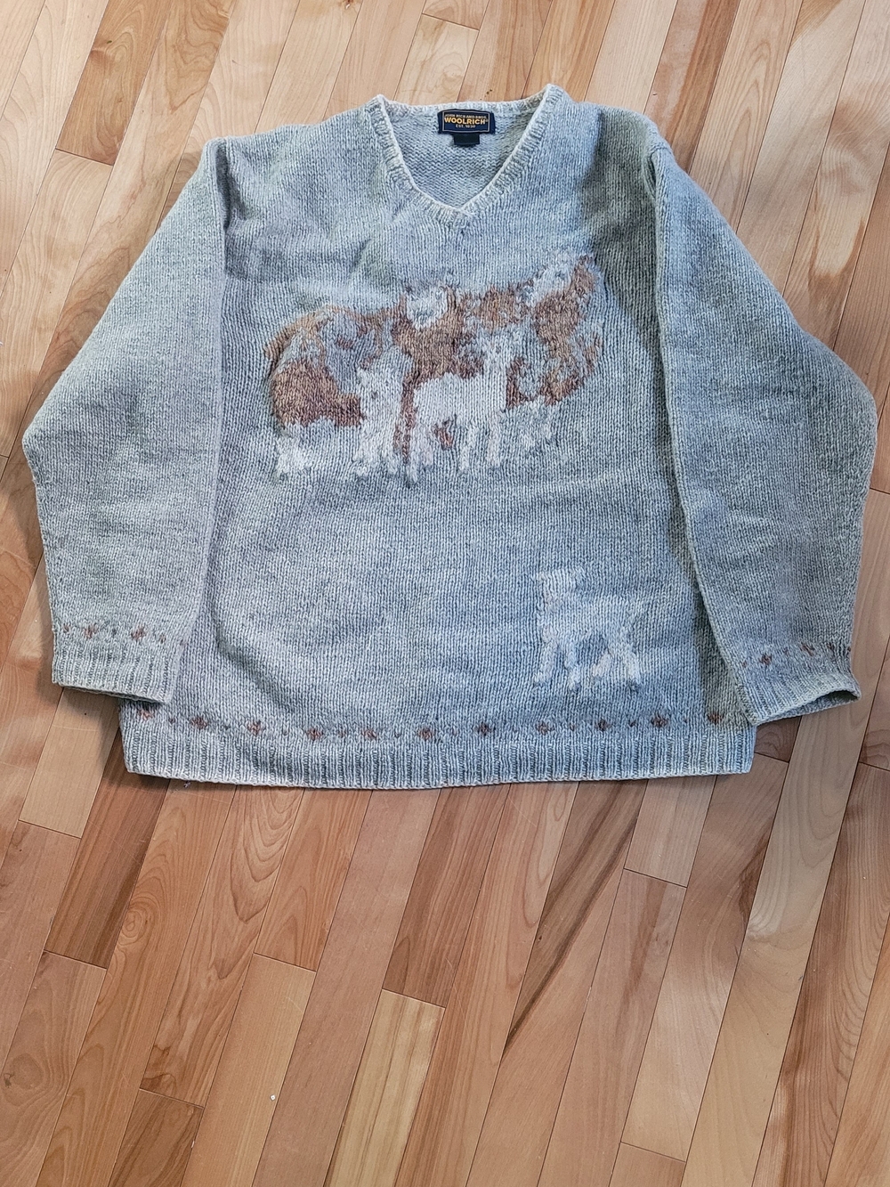 Woolrich Intarsia Wool Light Gray V-Neck Sweater with Brown and Cream Sheep